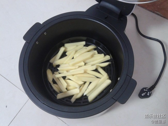 【打卡精彩生活】用空氣炸鍋自制薯條