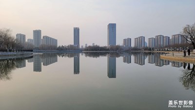湖邊