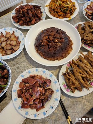 【新年快樂】除夕的團聚