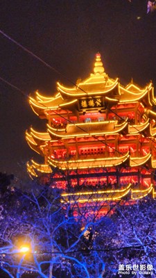 夜游黃鶴樓