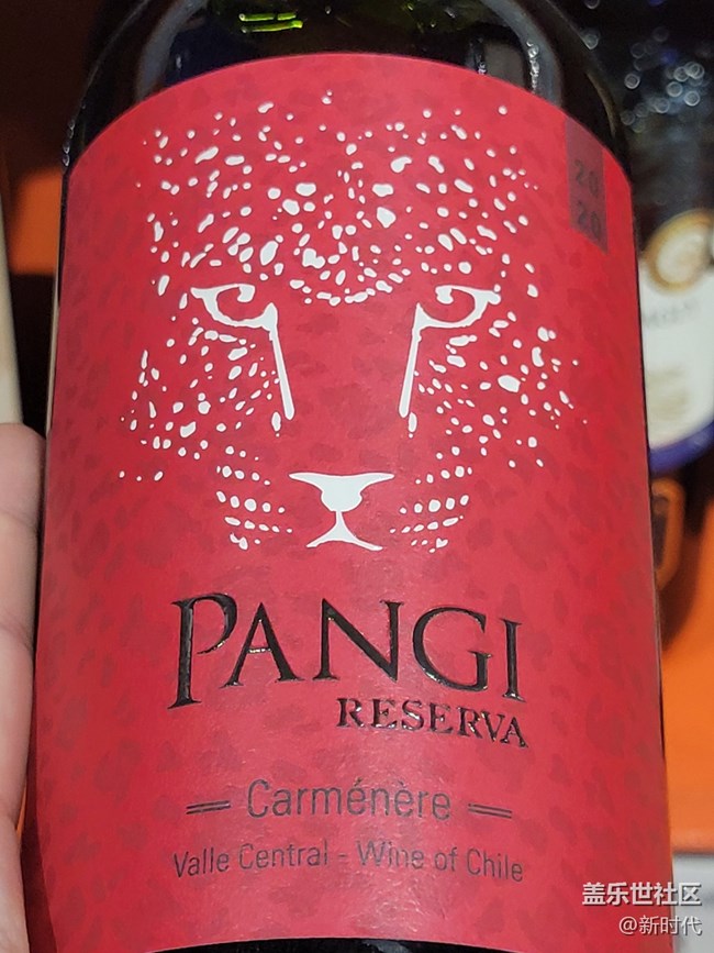 【有一種氛圍叫喜慶】+紅色的酒