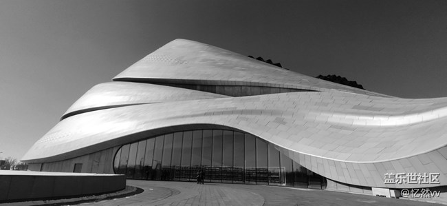 【仰望天空】晴空下的大劇院