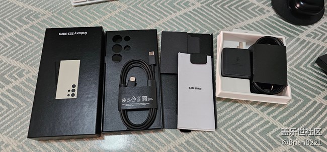 入手悠柔白，以舊換新