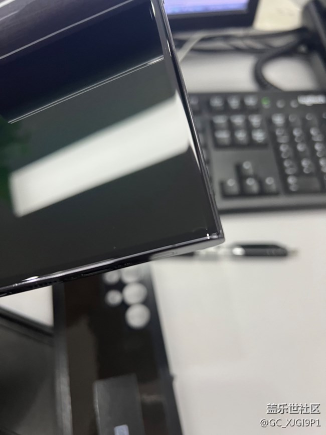 S23U剛拿到手就翻車了