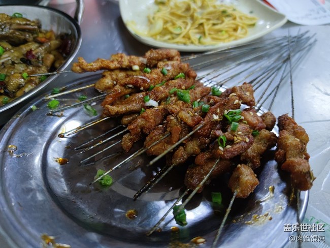 【武漢特色美食】市井煙火氣的大排檔