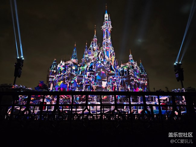 【三星S23系列曬單】打卡位于上海迪士尼的快閃店！