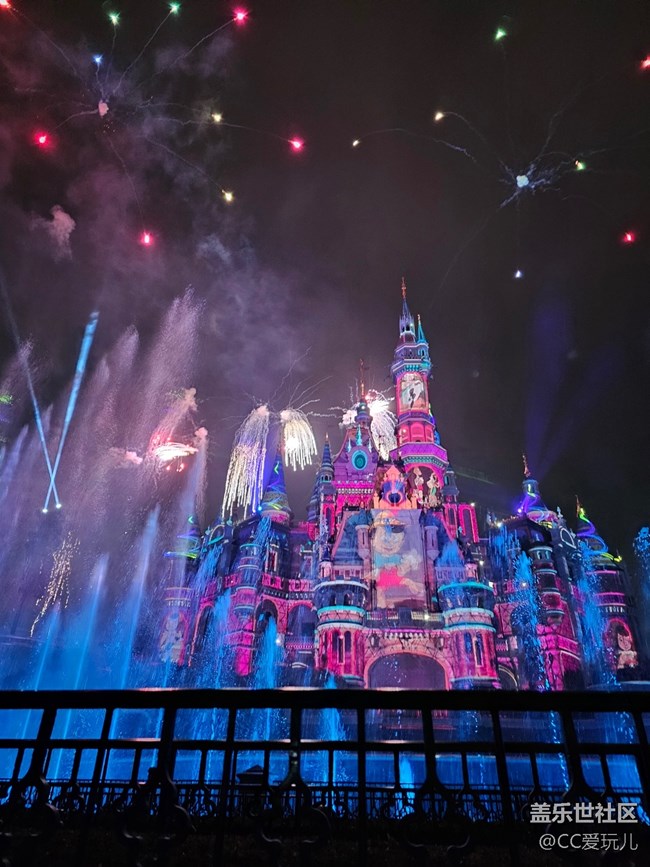 【三星S23系列曬單】打卡位于上海迪士尼的快閃店！