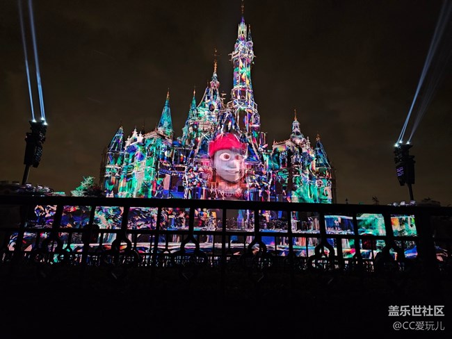 【三星S23系列曬單】打卡位于上海迪士尼的快閃店！