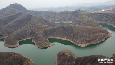 丹霞地貌，風(fēng)景獨(dú)特！