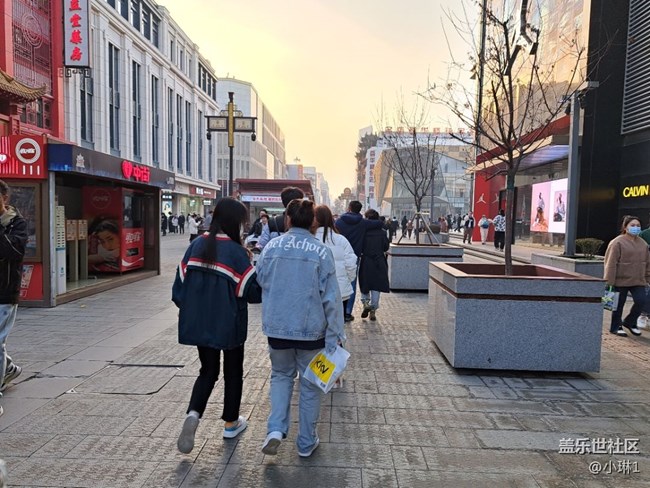 【萬物復蘇】熙熙攘攘