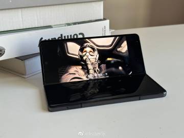 來談?wù)勗谡郫B屏上的追劇體驗