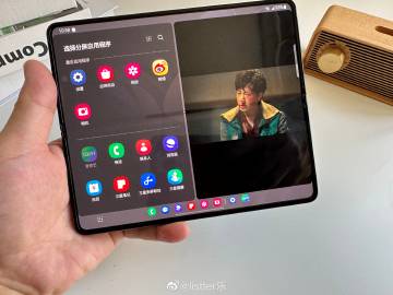 來談?wù)勗谡郫B屏上的追劇體驗