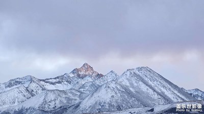 美麗的我的家鄉(xiāng)。