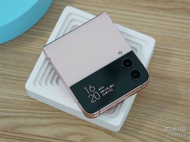 三星Galaxy Z Flip4相比Z Flip3，哪項(xiàng)提升最關(guān)鍵！