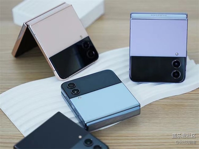 三星Galaxy Z Flip4相比Z Flip3，哪項(xiàng)提升最關(guān)鍵！