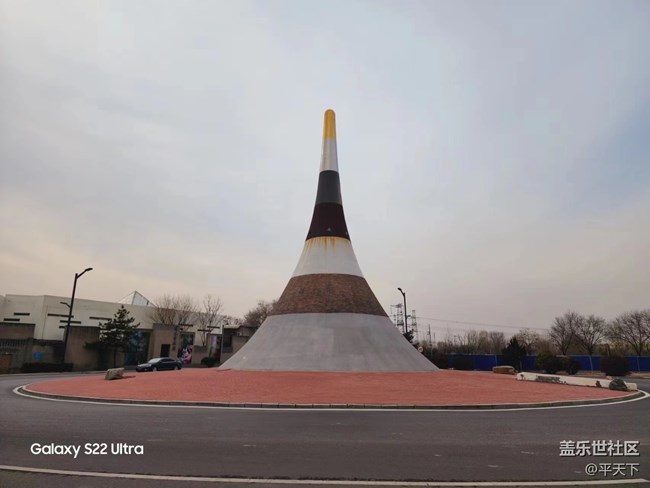 【地標(biāo)】中國宋莊畫家村七行塔