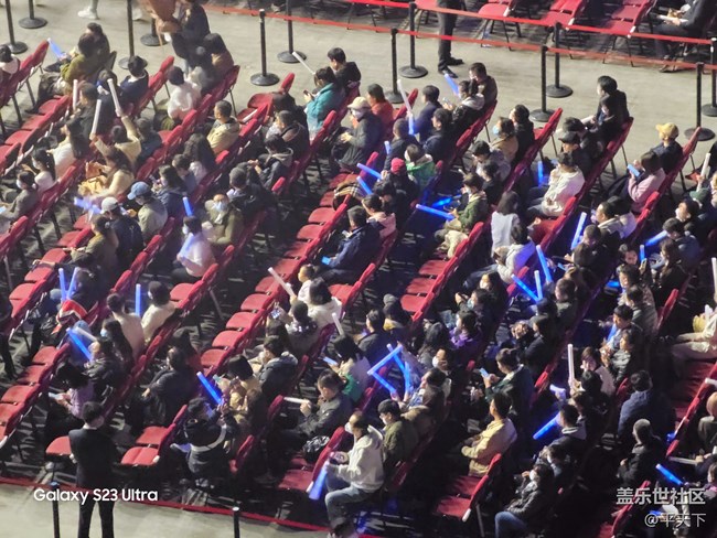 【體驗(yàn)百倍變焦】用S23U拉近與老狼葉蓓的距離 【體驗(yàn)百倍變焦】用S23U拉近與老狼葉蓓的距離