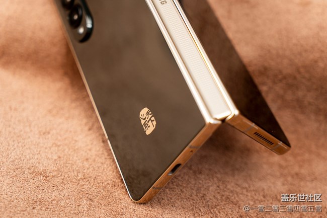 三星W23【熠金黑】圖賞~