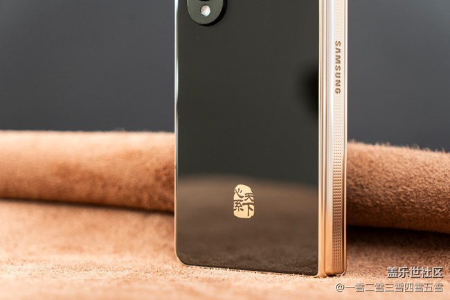 三星W23【熠金黑】圖賞~