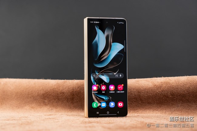 三星W23【熠金黑】圖賞~