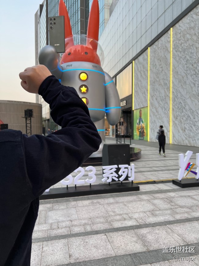 “愛、美、力量”——三星Galaxy S23與兔哥拉底