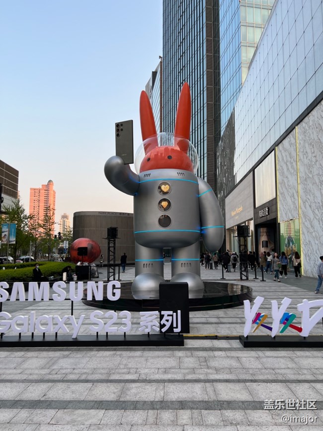 “愛、美、力量”——三星Galaxy S23與兔哥拉底