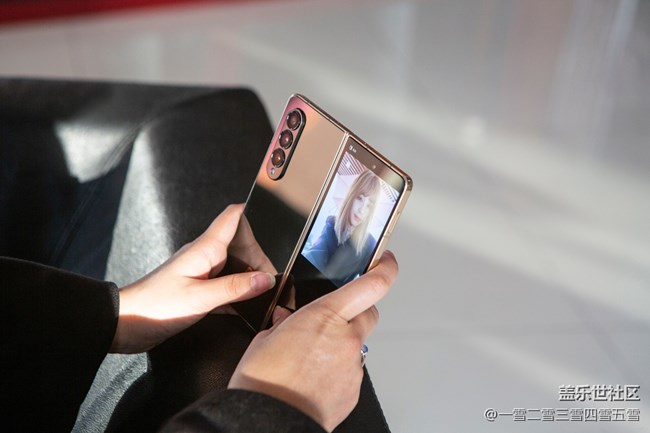 各方面都很全能的三星W23~