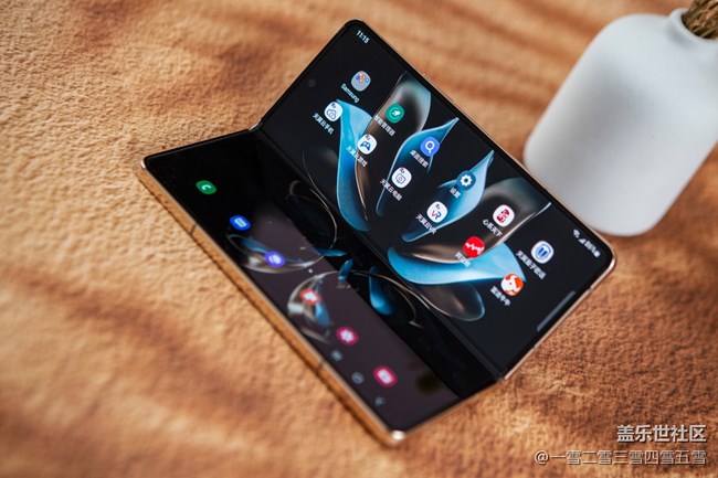 各方面都很全能的三星W23~