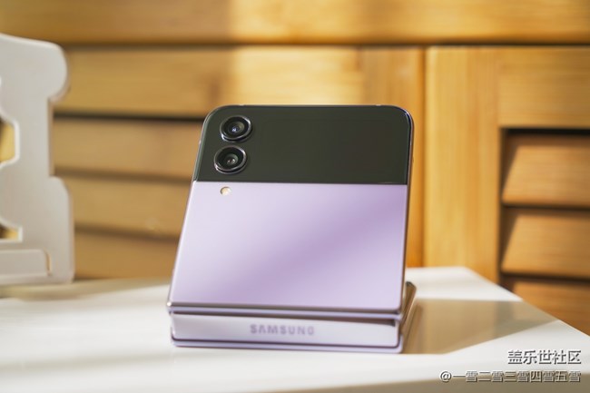 Galaxy Z Flip4【幽紫秘境】