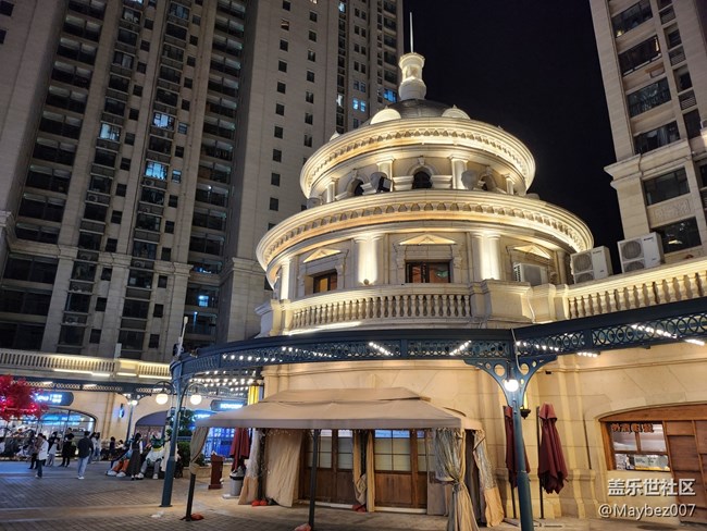 順手用 Flip4 夜拍了幾張分享