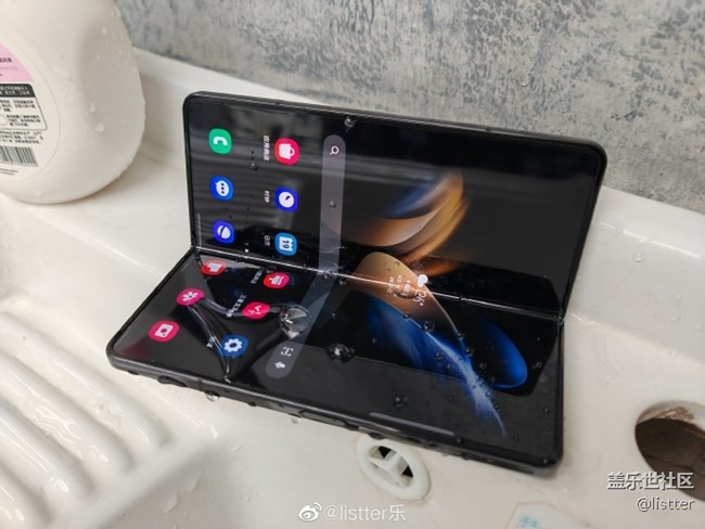 三星折疊屏手機(jī)的IPX8防水太頂了