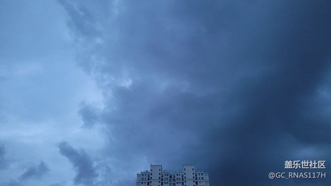 【最美四月天】烏云蓋頂