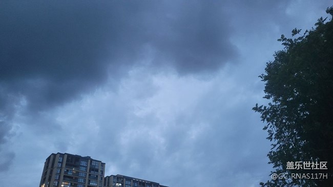 【最美四月天】烏云蓋頂