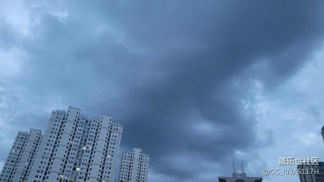 【最美四月天】烏云蓋頂