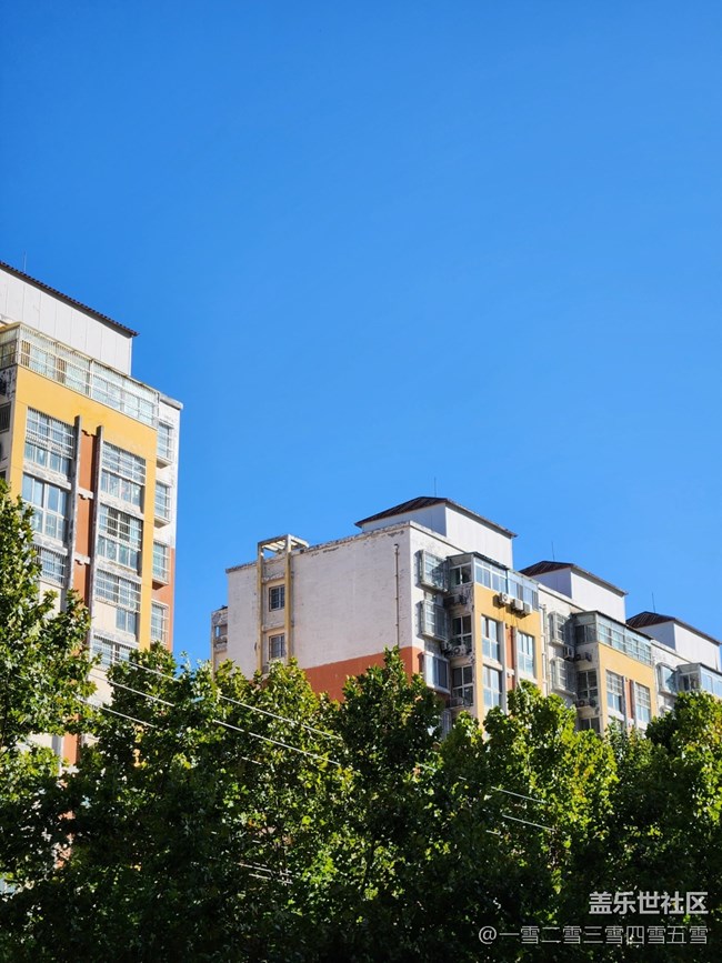 用Galaxy Z Fold4拍攝的小城風光