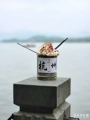 遇見(jiàn)西湖