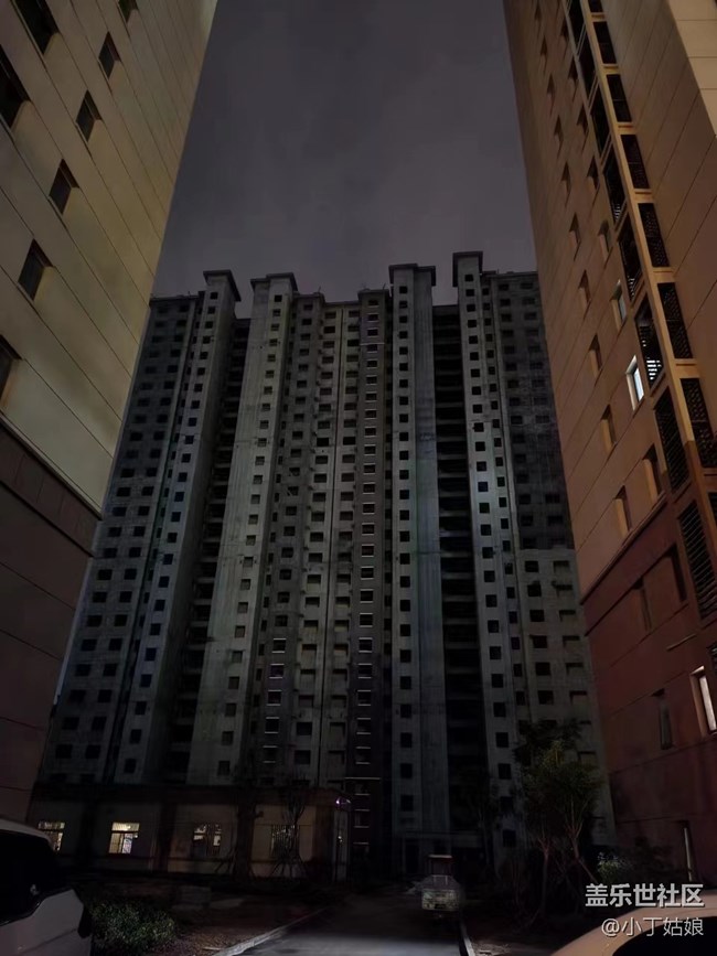 心系天下W23 Flip的夜拍效果也太好了吧！