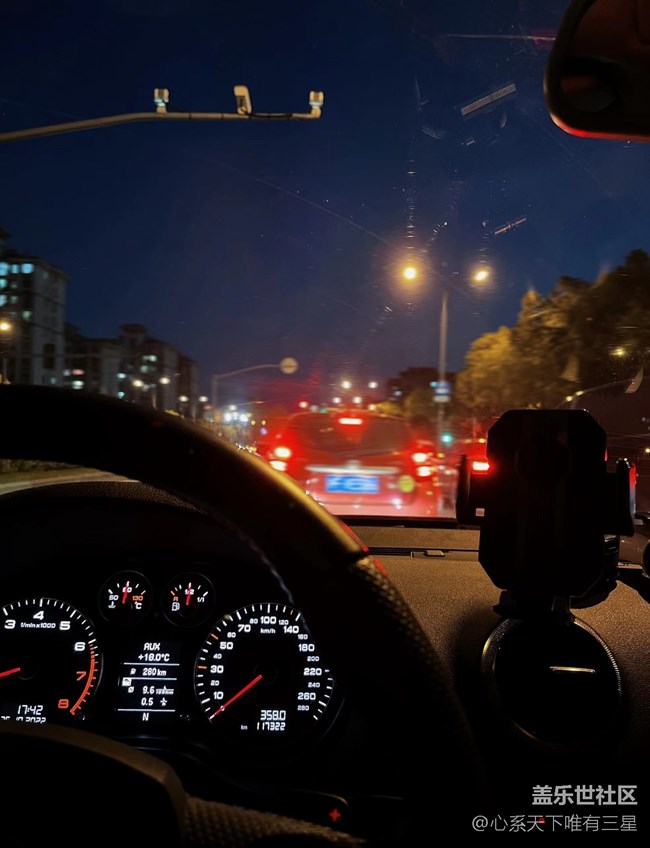 【打工人，520】打工人日常摸魚的一天