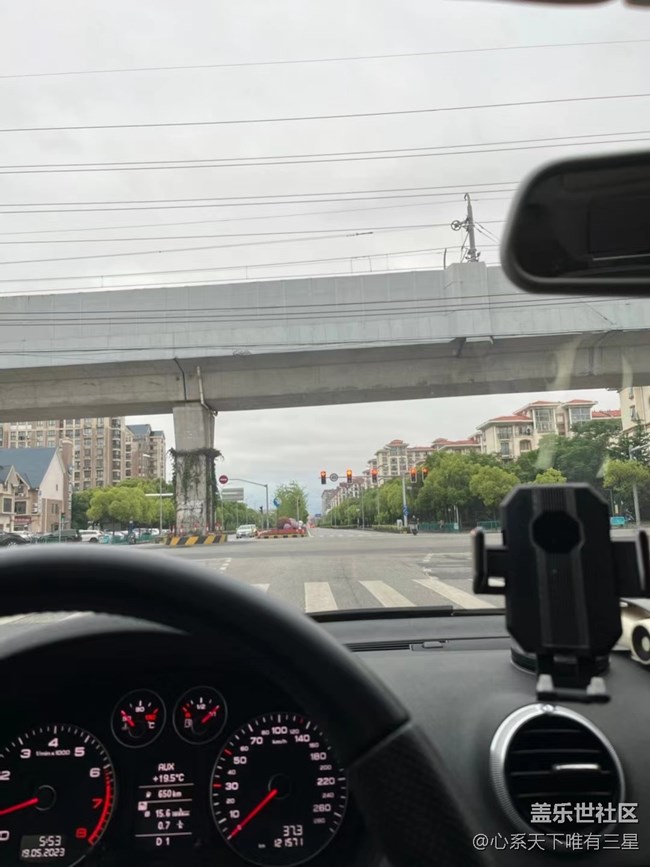 【打工人，520】打工人日常摸魚的一天