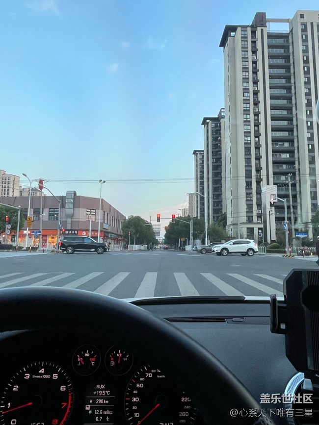 【打工人，520】打工人日常摸魚的一天