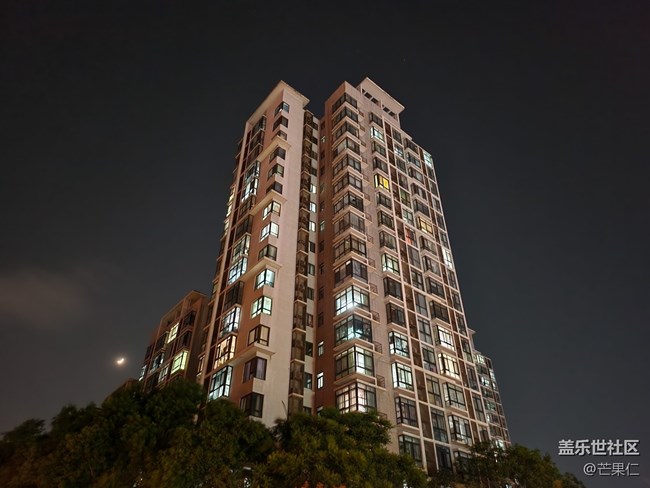 三星的夜拍能力還不錯(cuò)啊