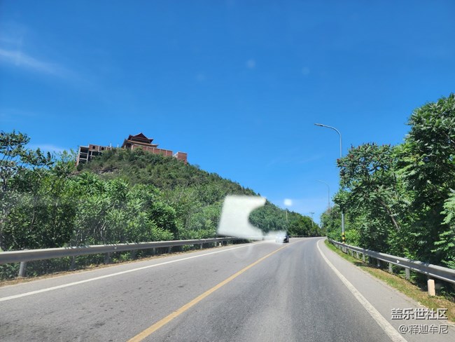【擁抱自然】公路兩側(cè)的風(fēng)景