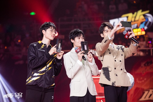 三星Galaxy S23系列手機(jī)，助力選手飛馳賽場(chǎng)！