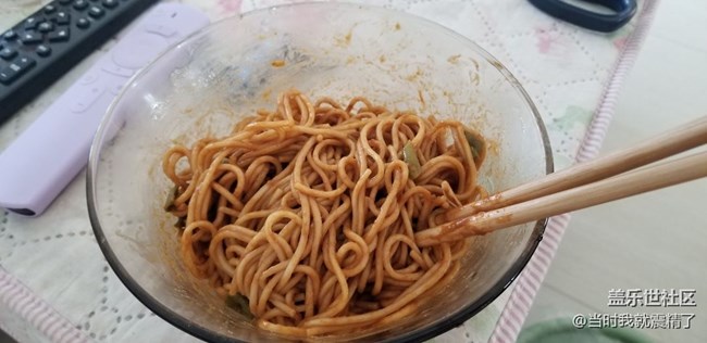 來碗熱干面吧，搬磚人~