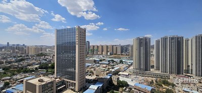 今天的天氣太好了，出門轉(zhuǎn)轉(zhuǎn)去