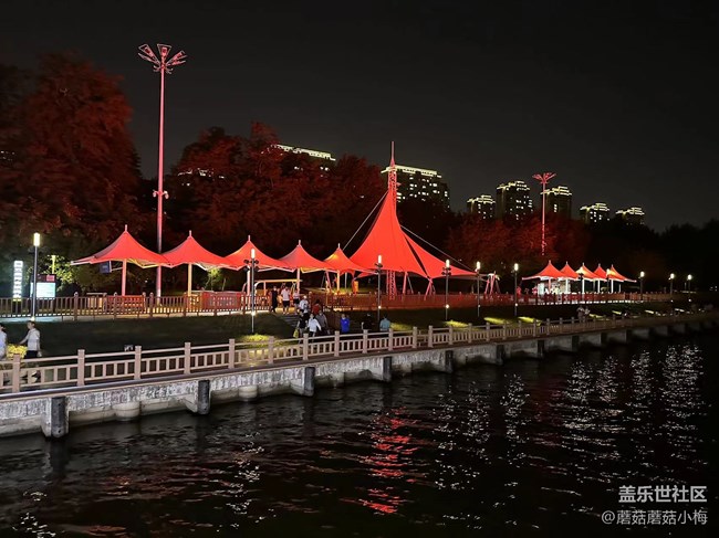 【渾河的夜景呀】涼風(fēng)習(xí)習(xí)，游船去欣賞渾河吧