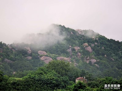雨后山間