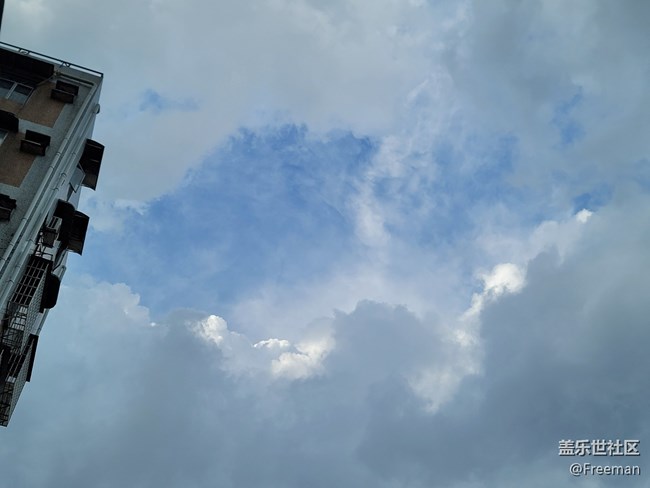 【夏日色彩】藍天如洗 | 云朵飄渺