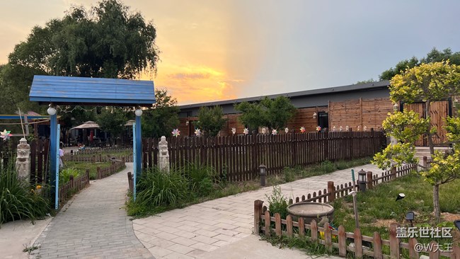 【火熱的夏天】+郊區(qū)“避暑”