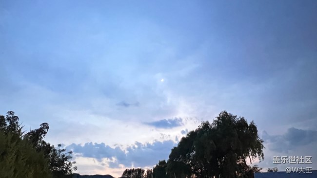 【火熱的夏天】+郊區(qū)“避暑”